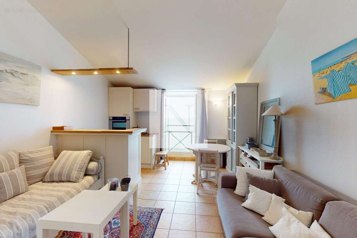 Appartement 27 m² à La Flotte  - photo 2