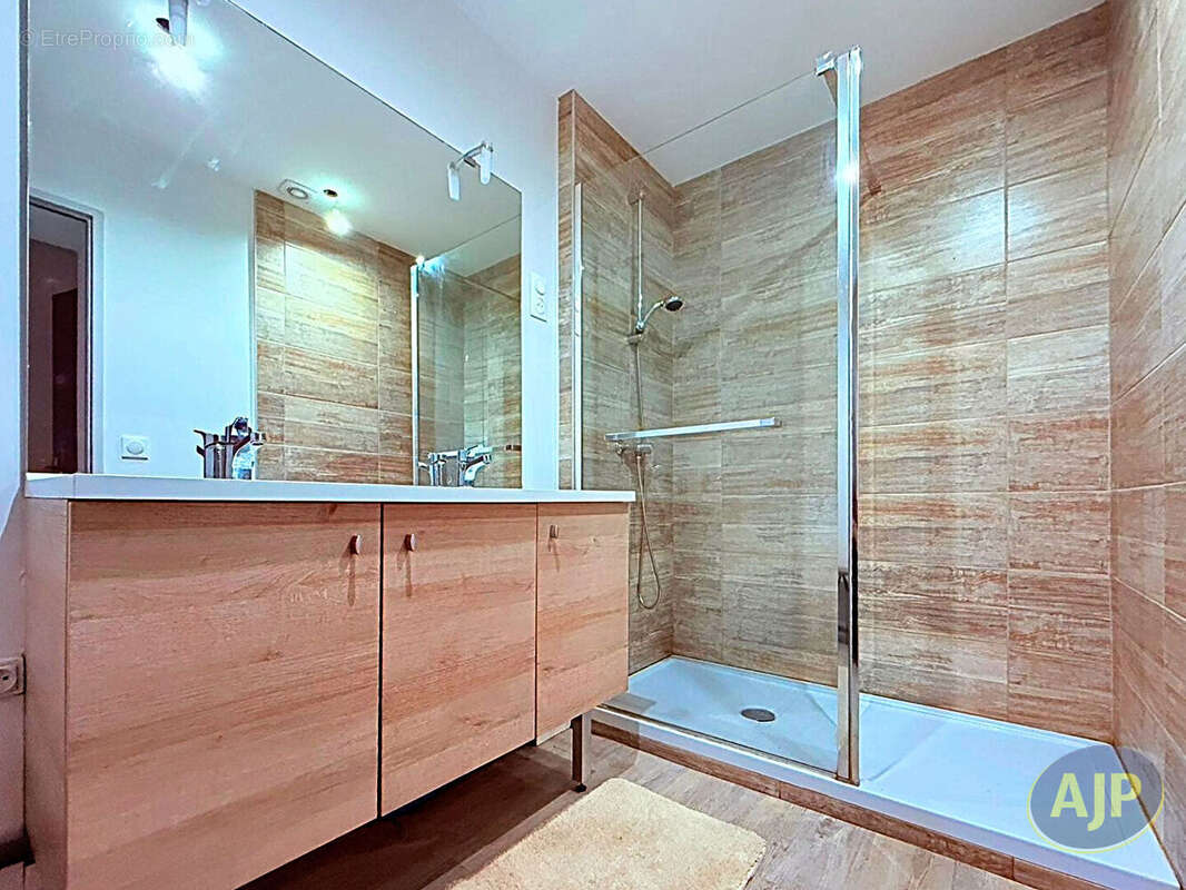 Maison à SAINT-GERMAIN-D'ESTEUIL