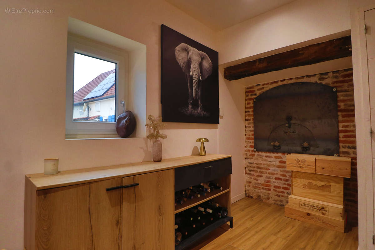 Maison à POUILLY-SUR-SAONE