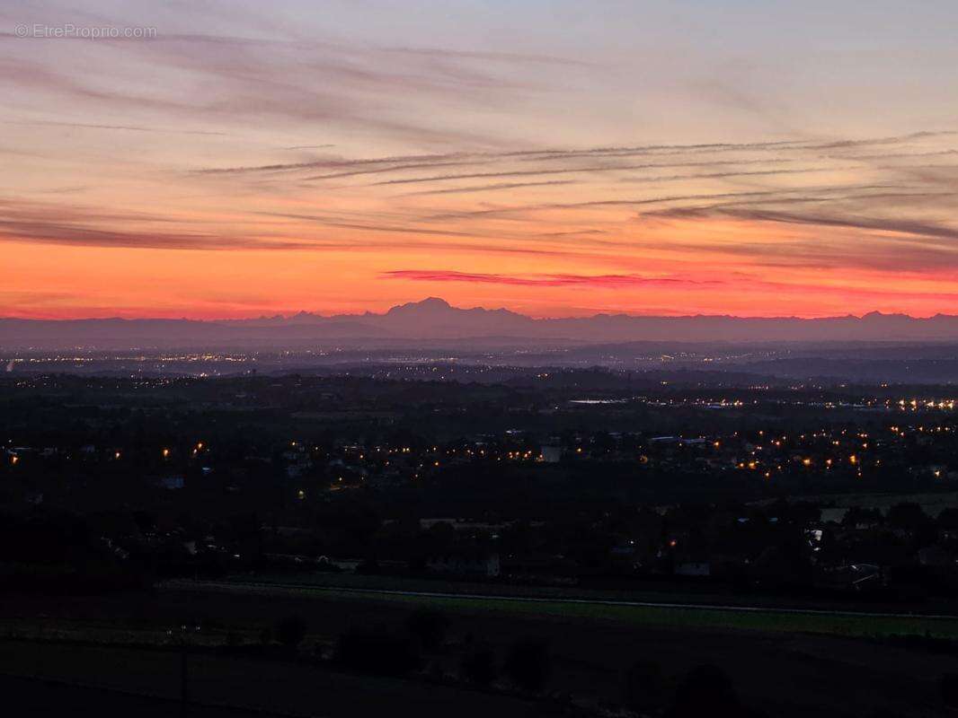 Appartement à MORNANT