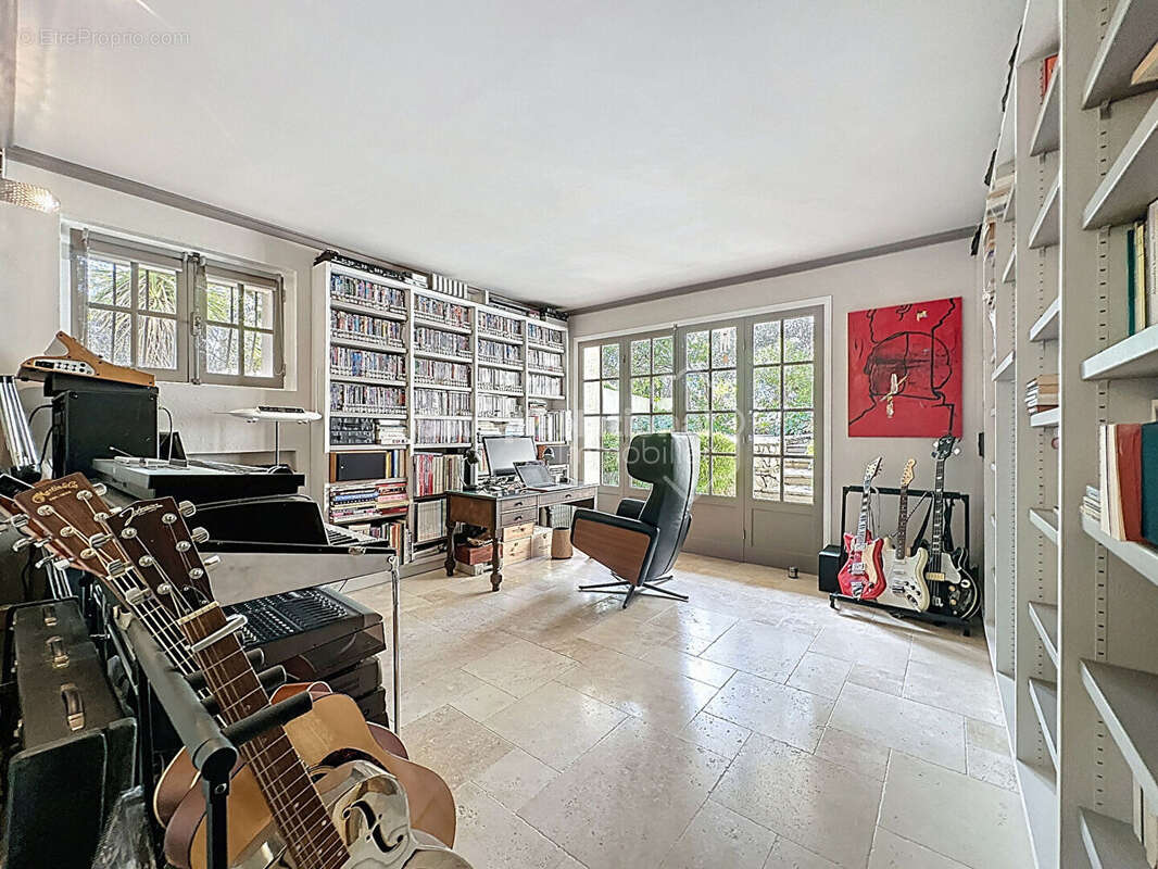 Rare sur le secteur Maison de caractère Le Tignet 4/5pièce(s) 170 m2 - photo 14
