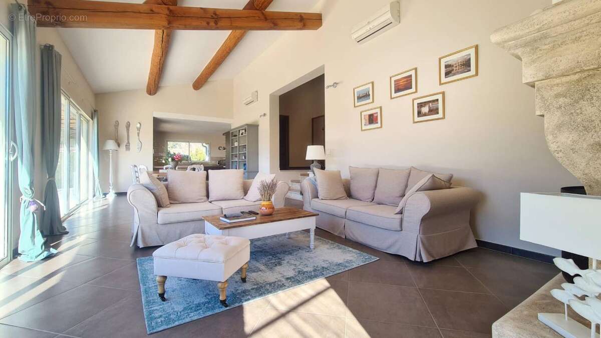 Maison à UZES
