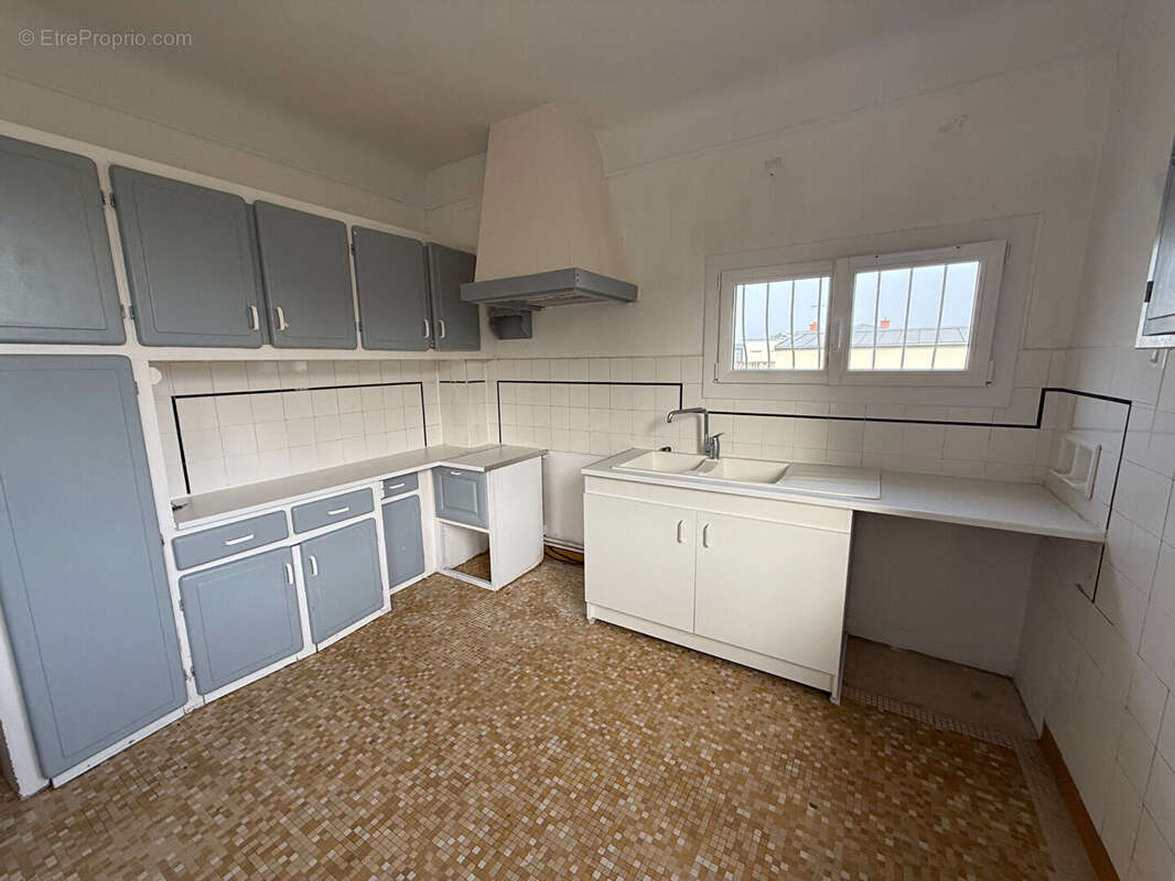 Maison à SAINT-PIERRE-LES-NEMOURS