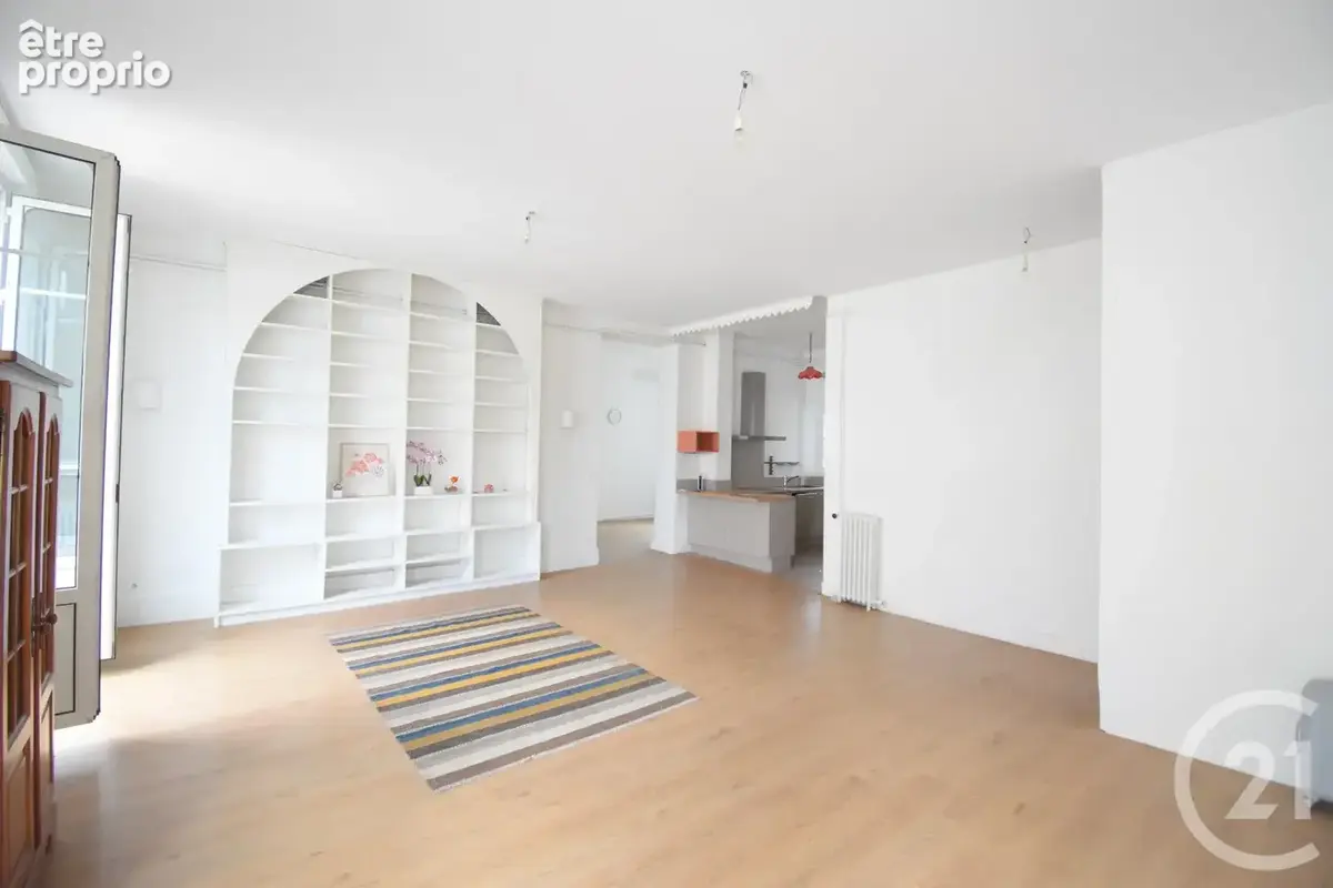 Appartement 113 m² à Vichy  - photo 3