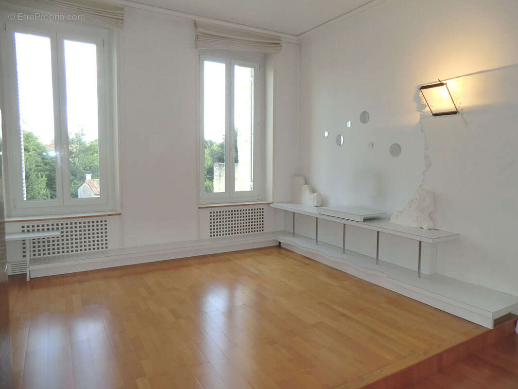 Appartement à JONZAC