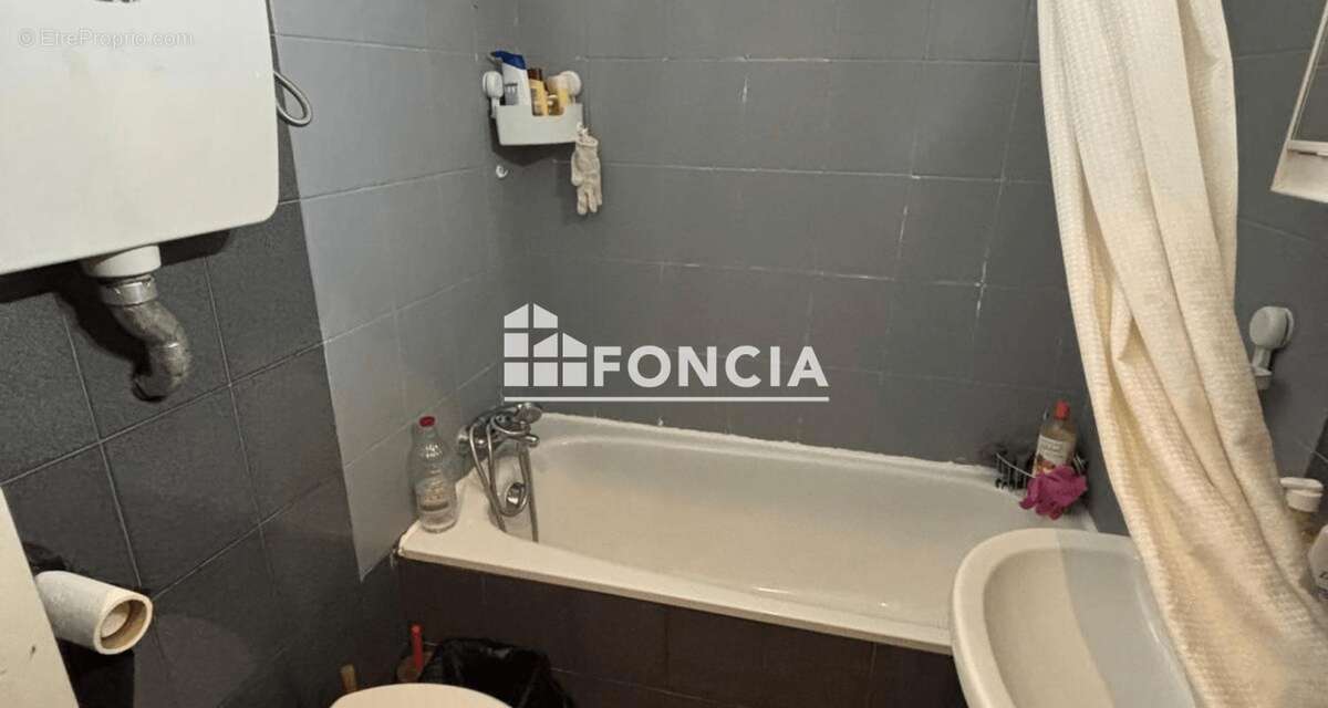 Appartement à LE BLANC-MESNIL