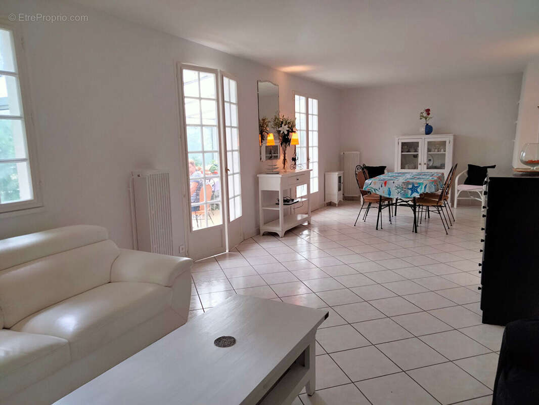 Maison à LA CHAPELLE-SUR-ERDRE