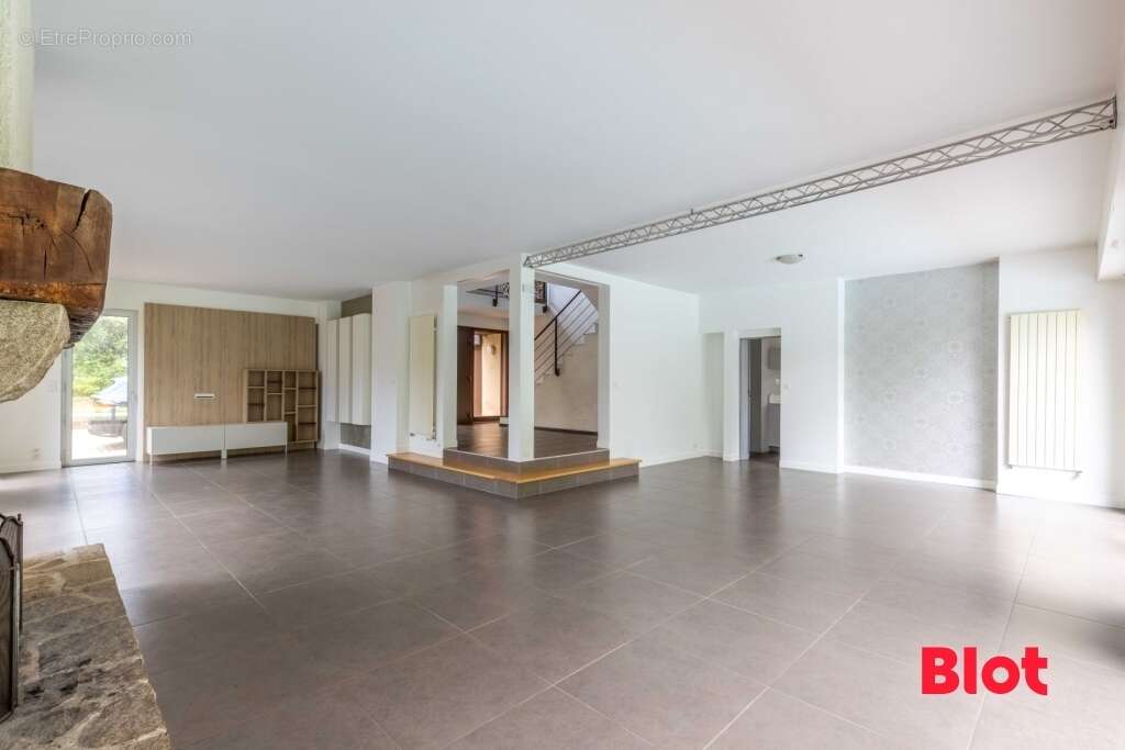 Maison 205 m² à Thorigne-Fouillard  - photo 5