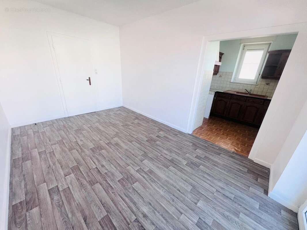 Photo 3 - Appartement à PUTTELANGE-AUX-LACS