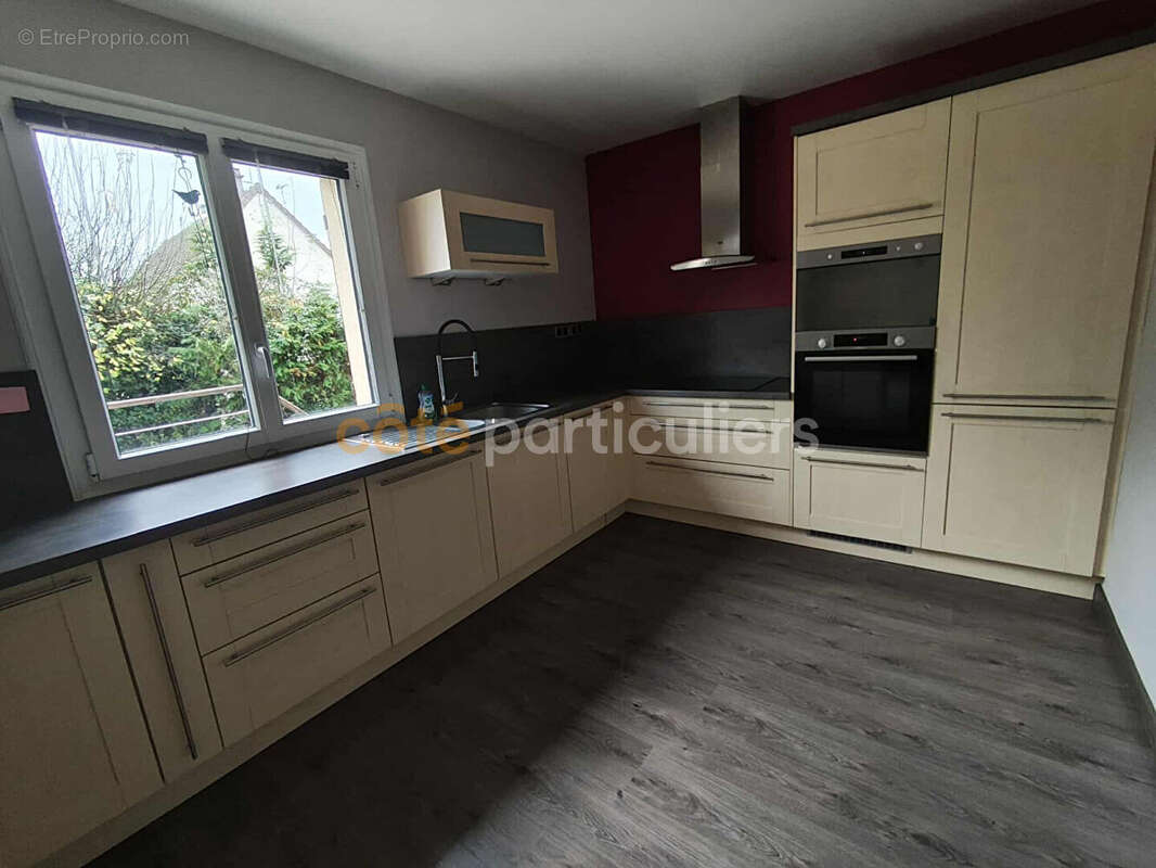 Maison à SAINT-PIERRE-SUR-DIVES