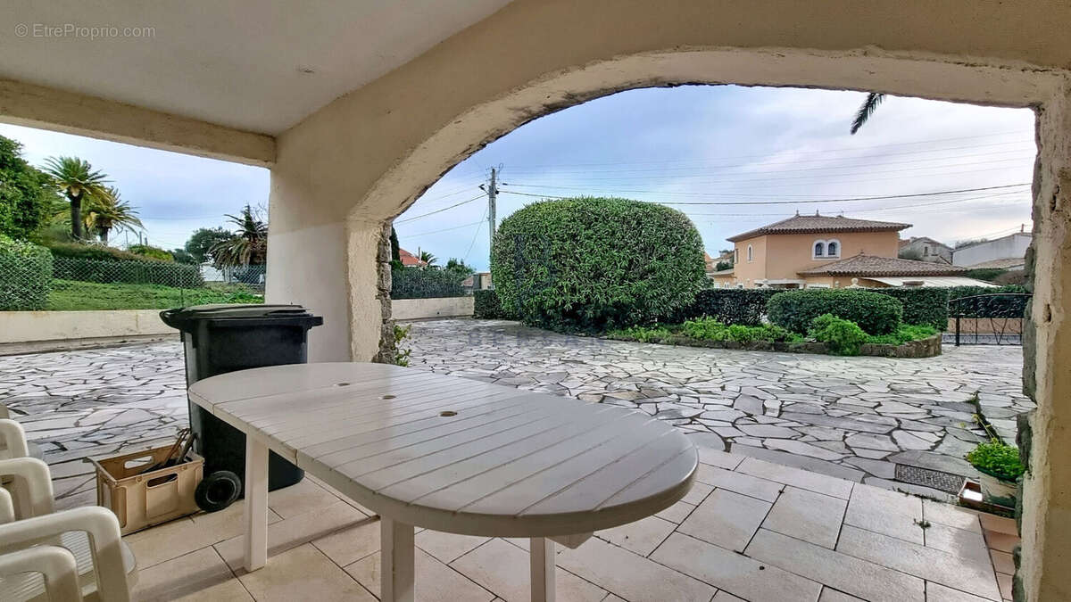Maison à FREJUS