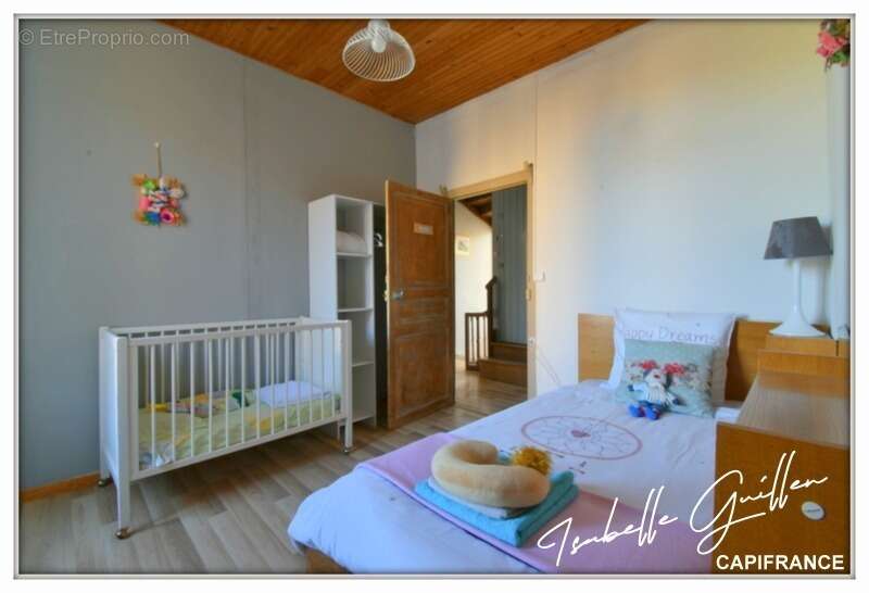 Maison à vendre 9 pièces VESDUN (18) - photo 18