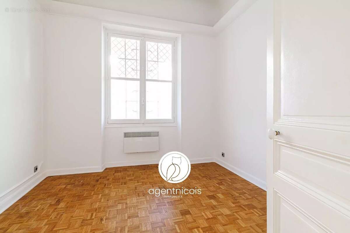 Appartement à BEAUSOLEIL