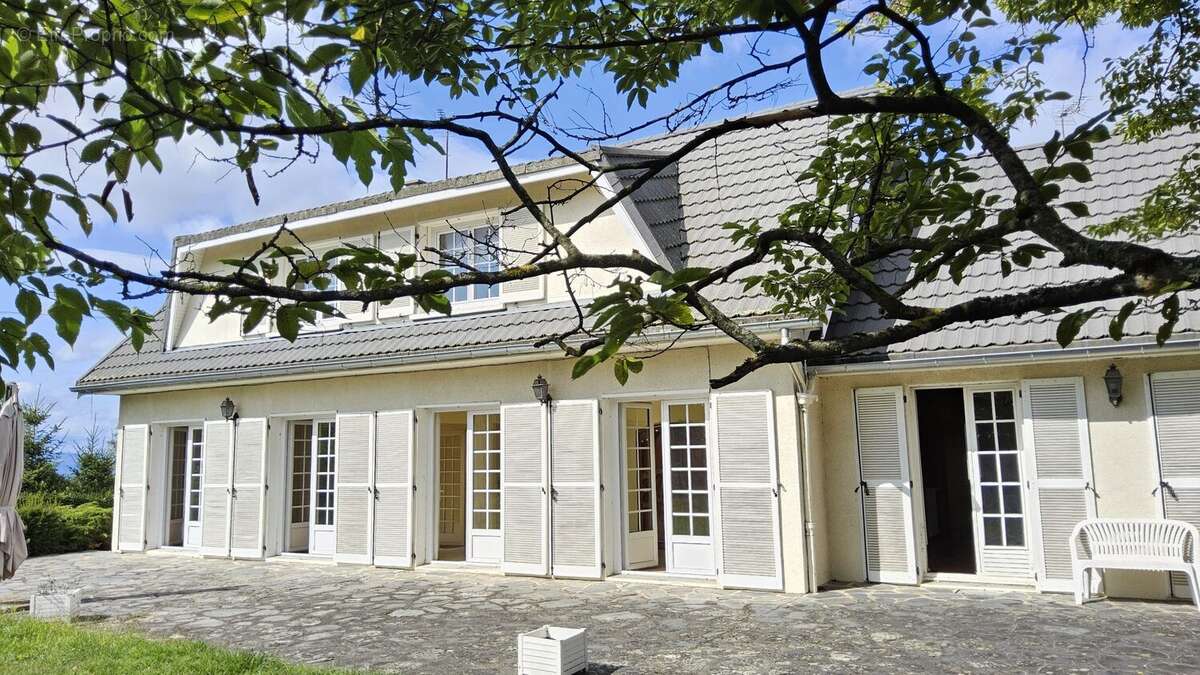 Maison à LA FOUILLOUSE