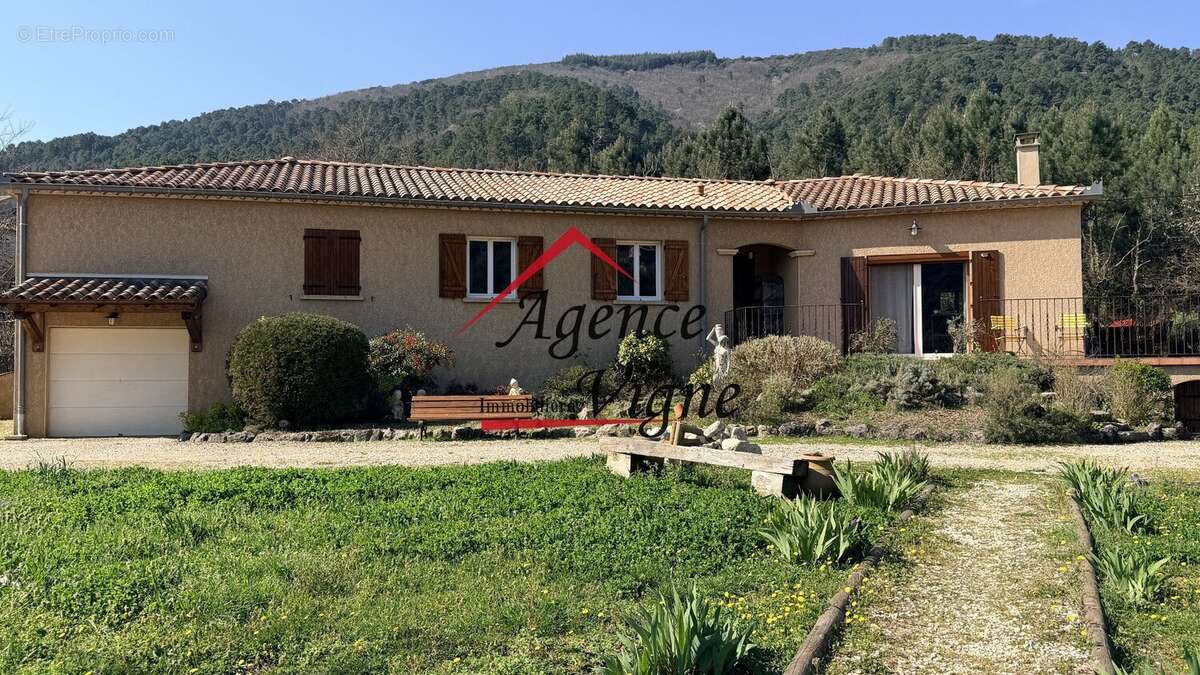 Maison à LE MARTINET