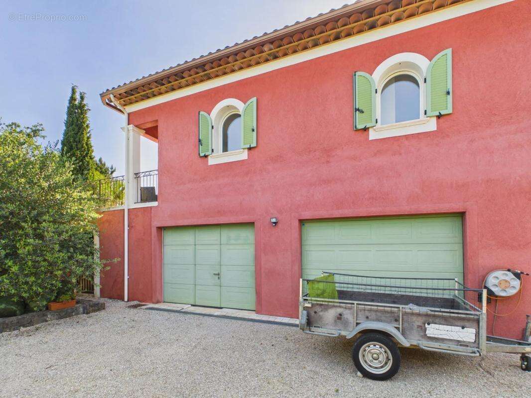 Maison à MONTAUROUX