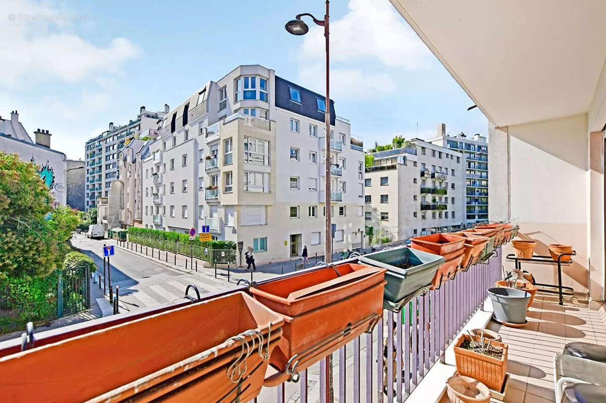 Appartement à PARIS-19E