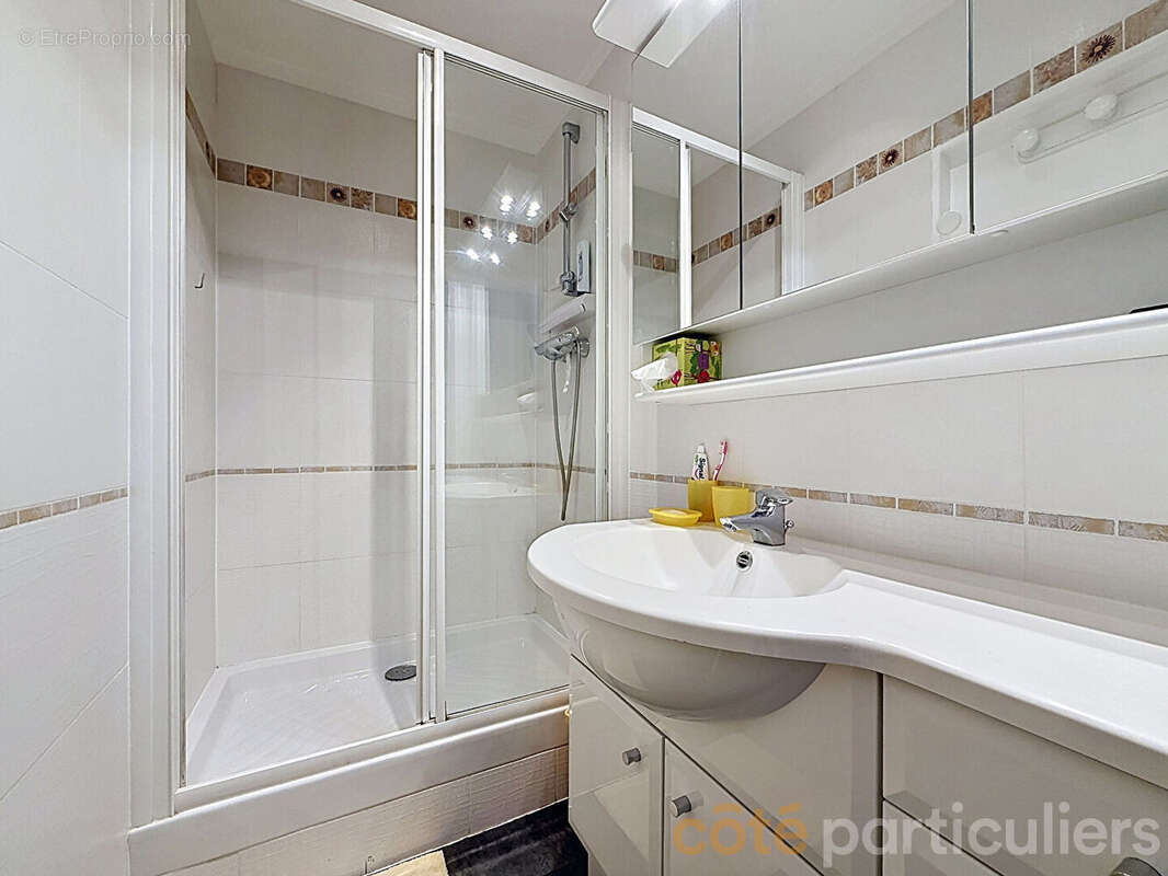 Appartement à ISSY-LES-MOULINEAUX