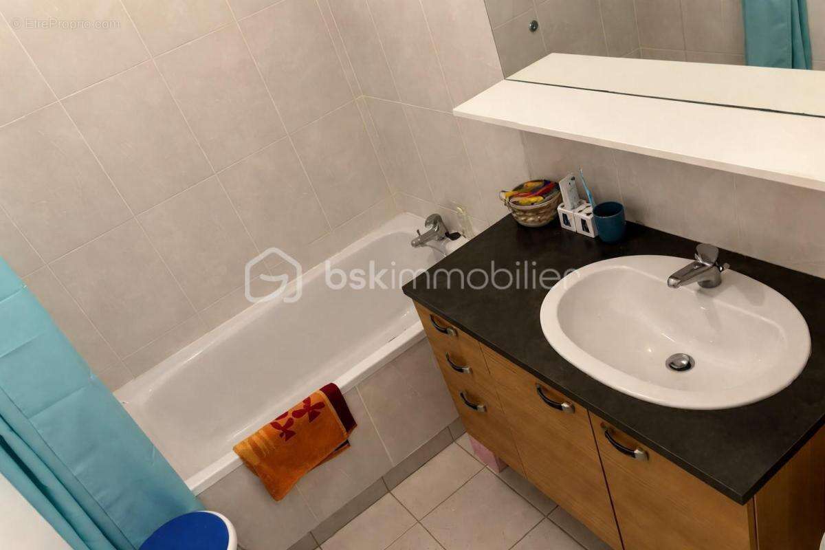 À coquelles, appart 2 chambres, garage, 2 place de parking, proche des spots ! - photo 16
