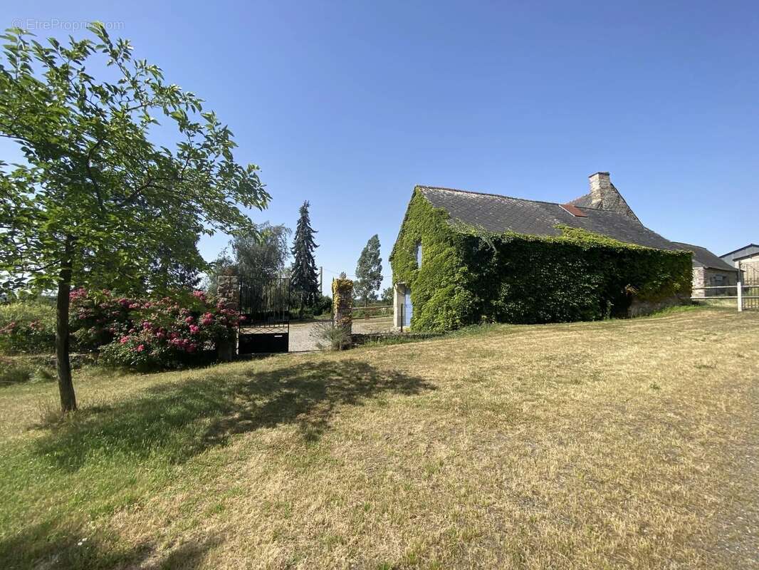 Maison à SAINTE-SUZANNE