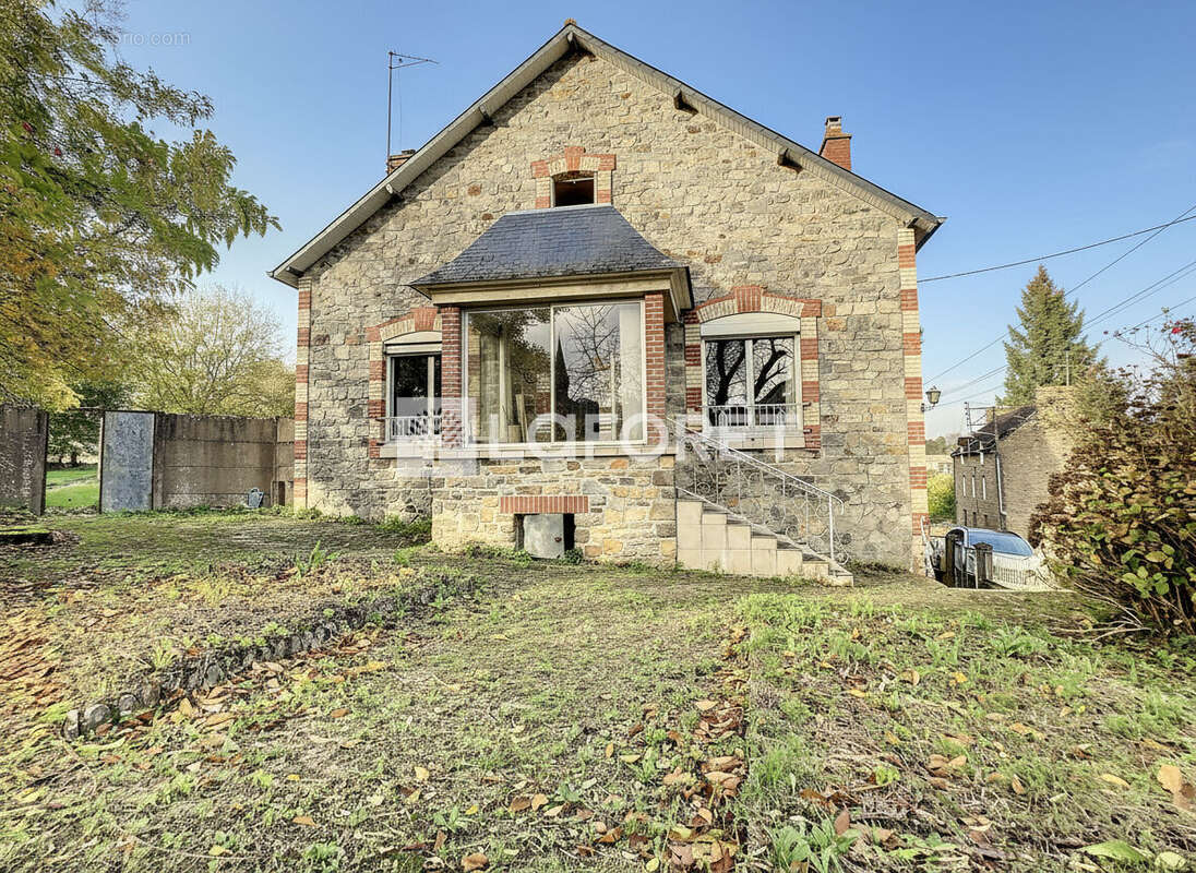 Maison à MERDRIGNAC