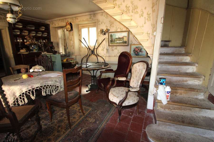 58, 5mns de Brinon sur Beuvron - Grande Maison à restaurer au goût du jour Cachet ancien préservé. - photo 3
