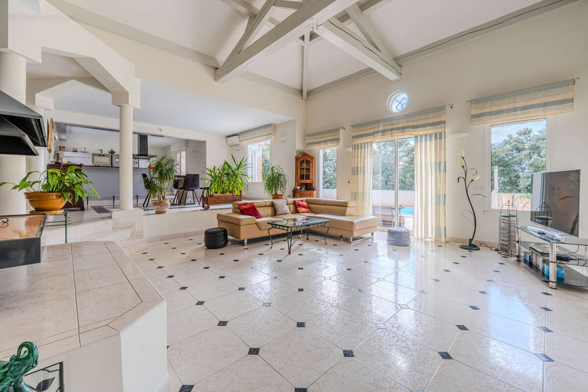 Maison à SAINT-MATHIEU-DE-TREVIERS