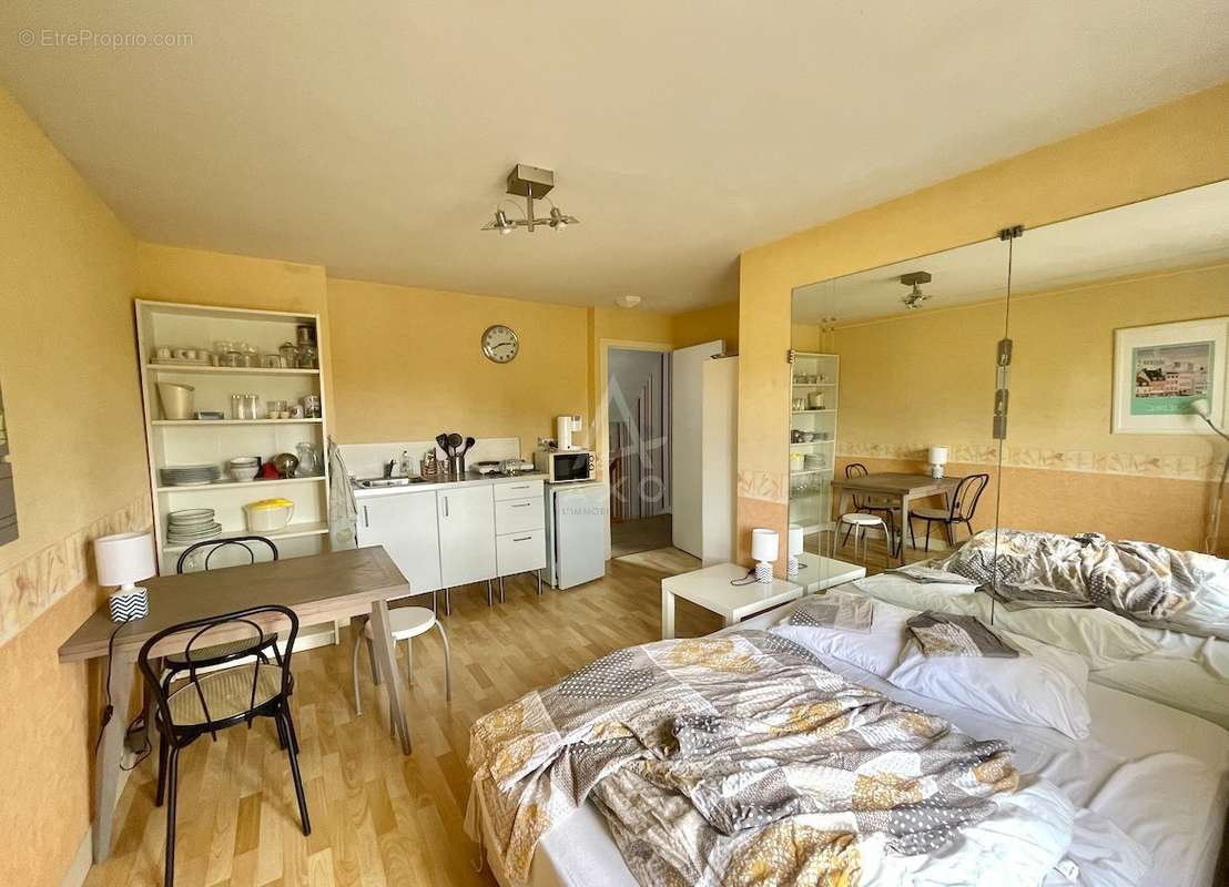 Maison à LE PIN-AU-HARAS