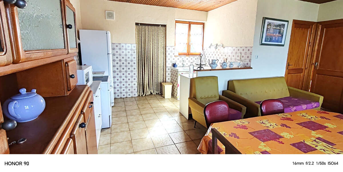 Maison à DESAIGNES