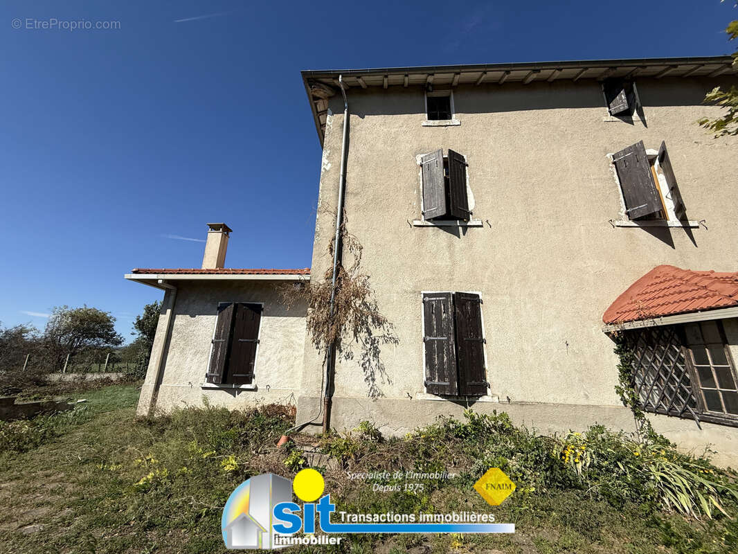 Maison à REVENTIN-VAUGRIS