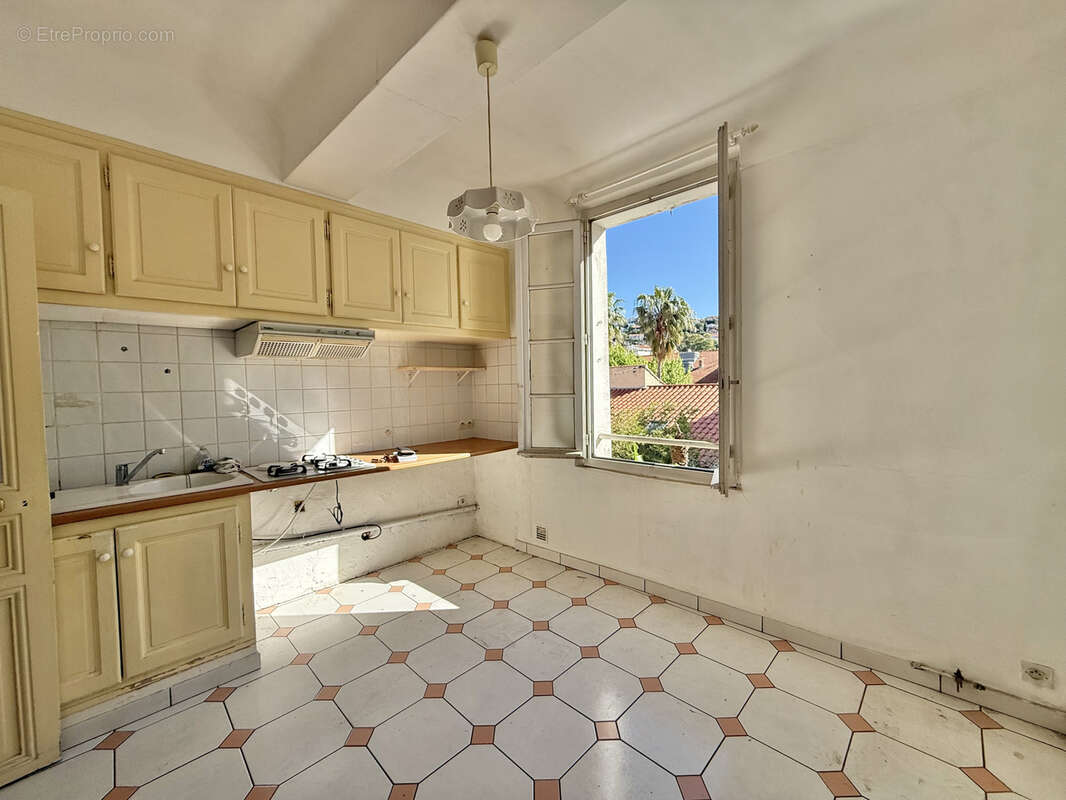 Appartement à HYERES