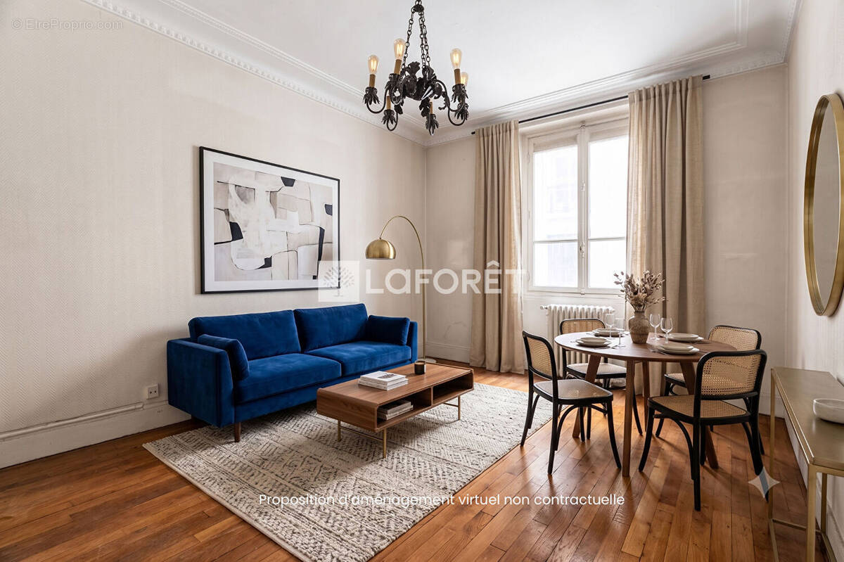 Appartement à PARIS-16E
