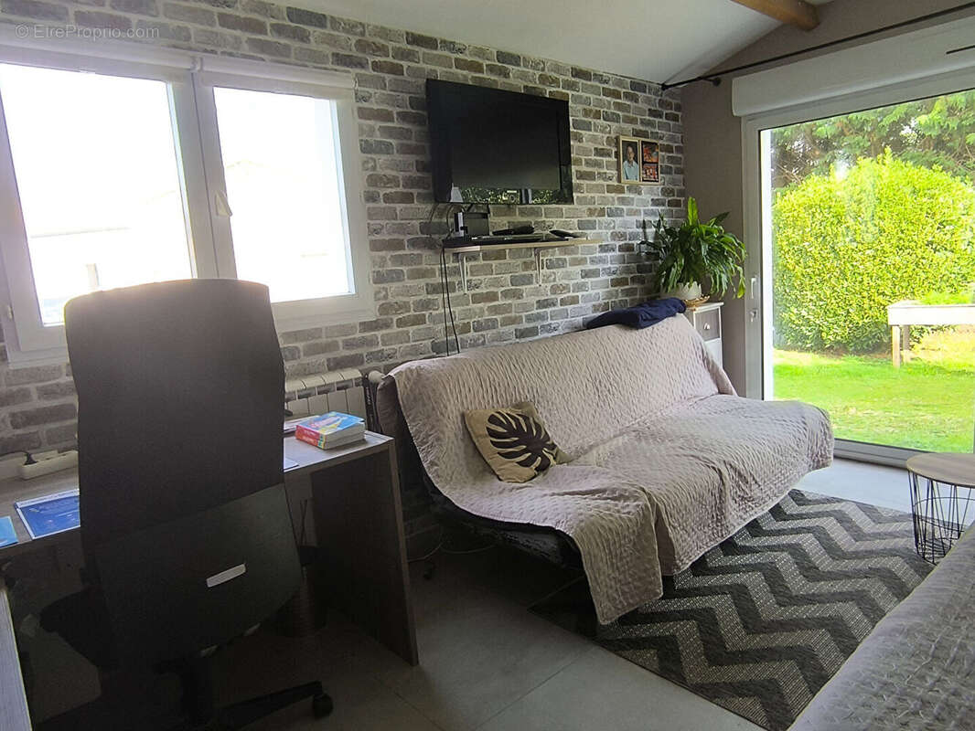 Maison à COMMEQUIERS