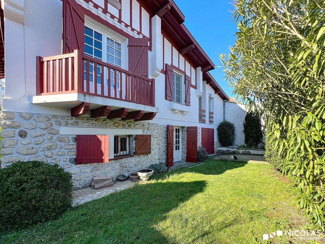 Maison à MERIGNAC