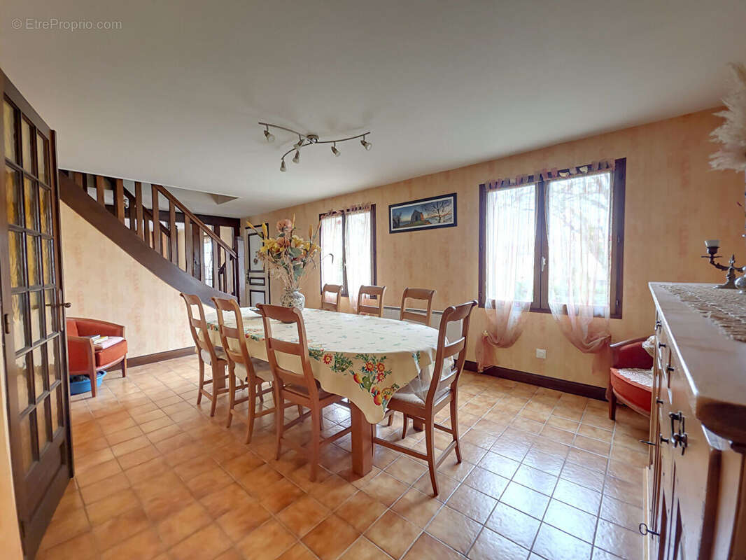 Maison à NOGENT-LE-ROI