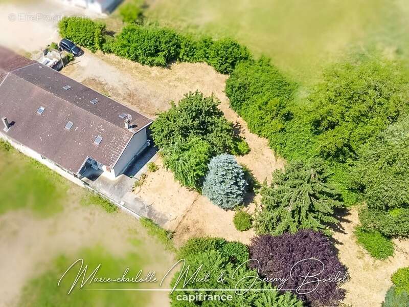 Maison à vendre 4 pièces SERMOYER (01) - photo 2
