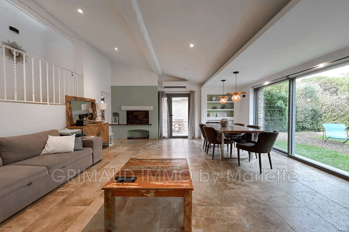 Maison à Plan-De-La-Tour  - photo 7