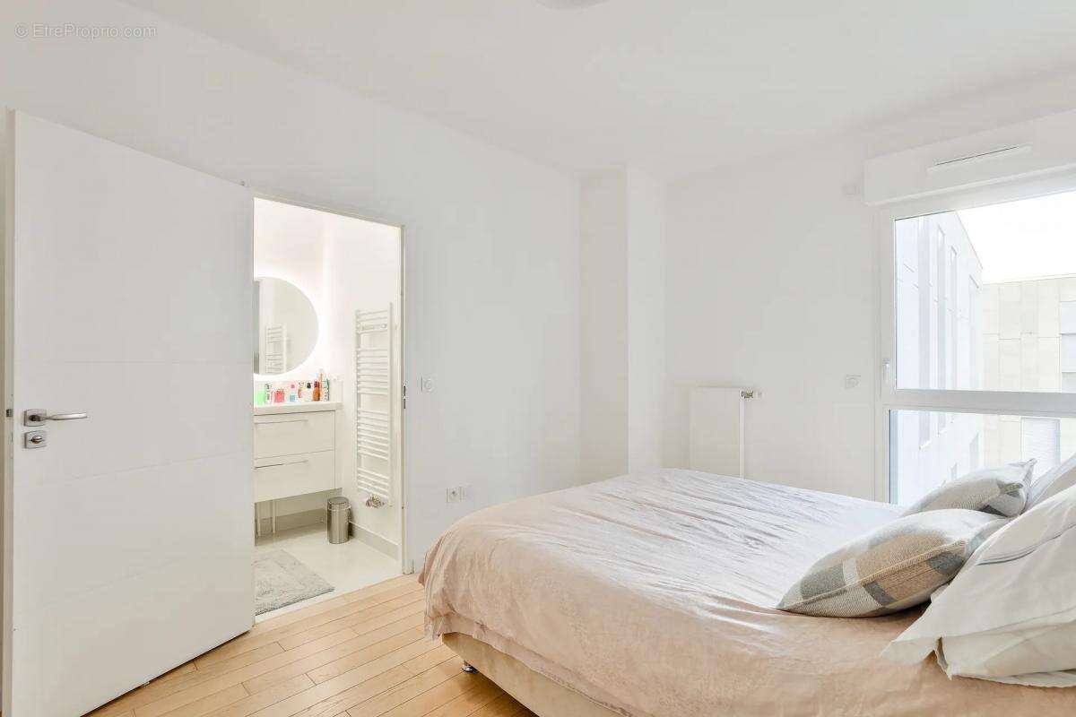 Appartement à CLICHY