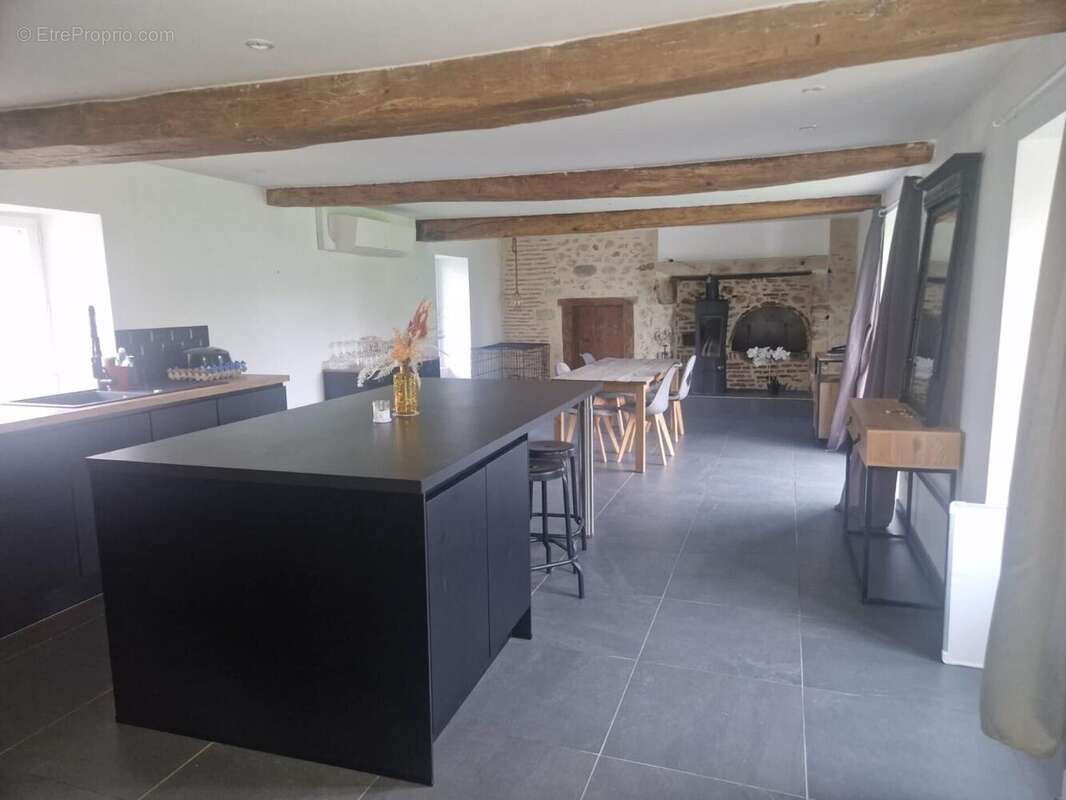 Photo 2 - Maison à CHEZELLE