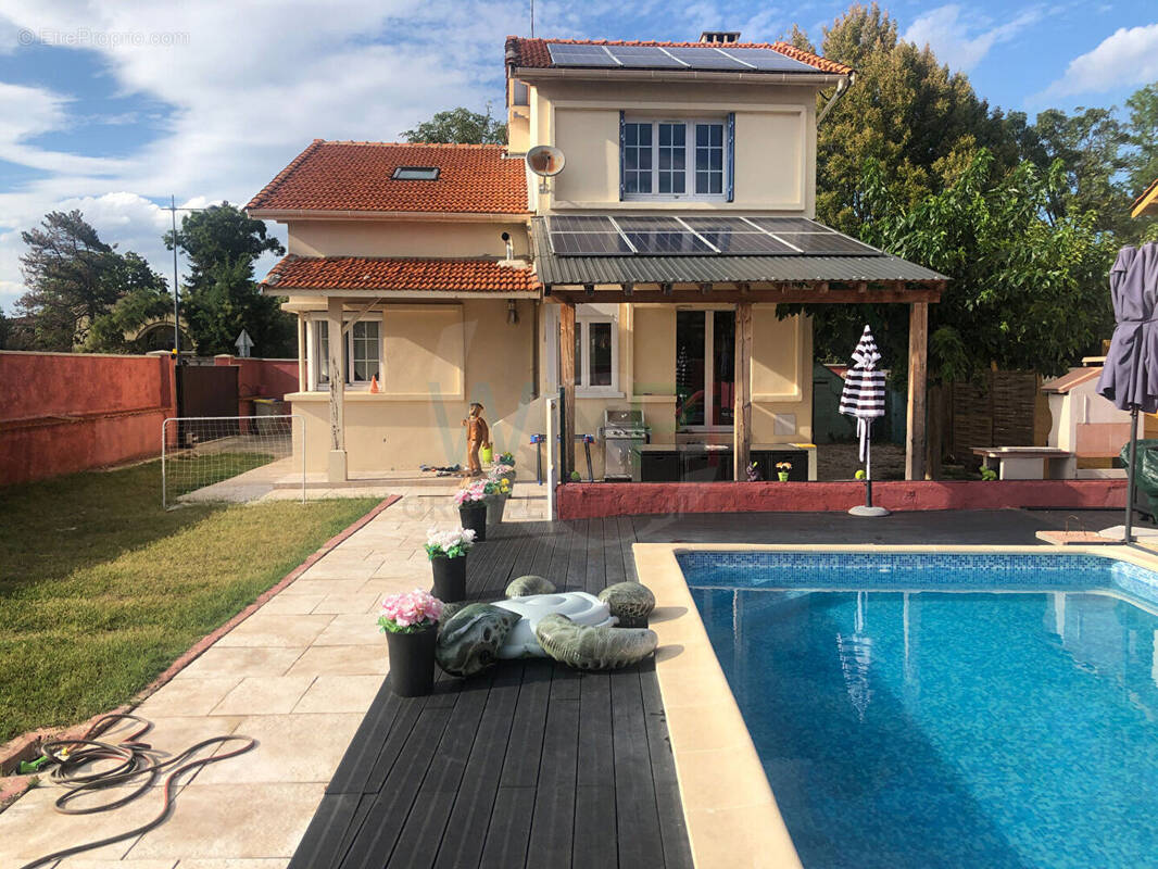 Maison à ROMANS-SUR-ISERE