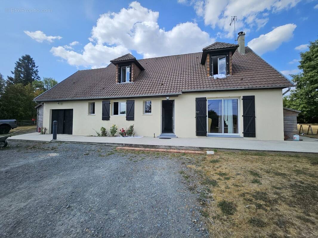 Maison à SAINT-PHILBERT-DES-CHAMPS