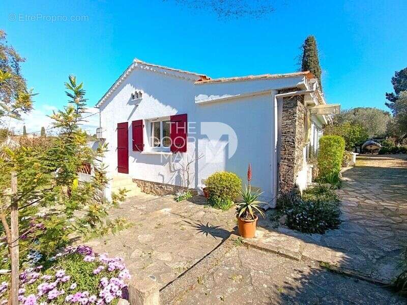 Maison à SIX-FOURS-LES-PLAGES