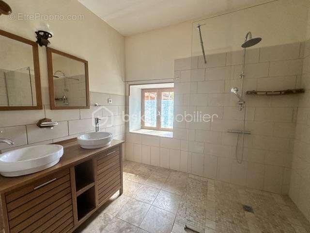 Maison de village - 140 m2 - photo 8