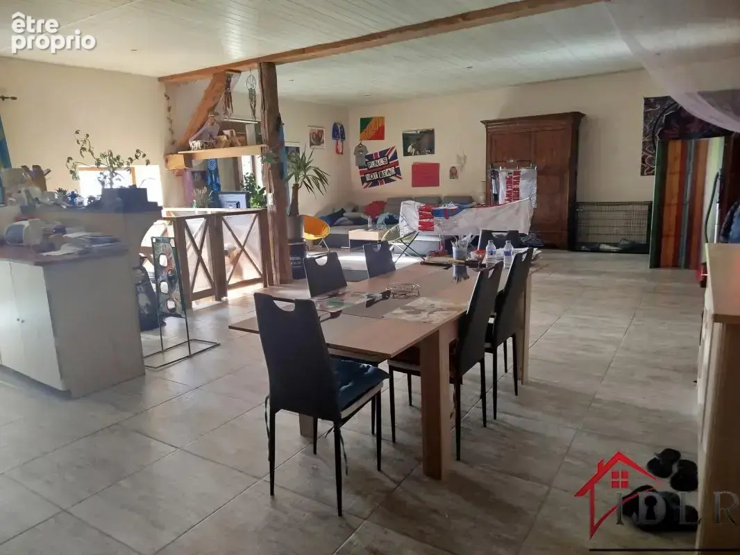 Ensemble immobilier compose de 3 maisons - photo 8