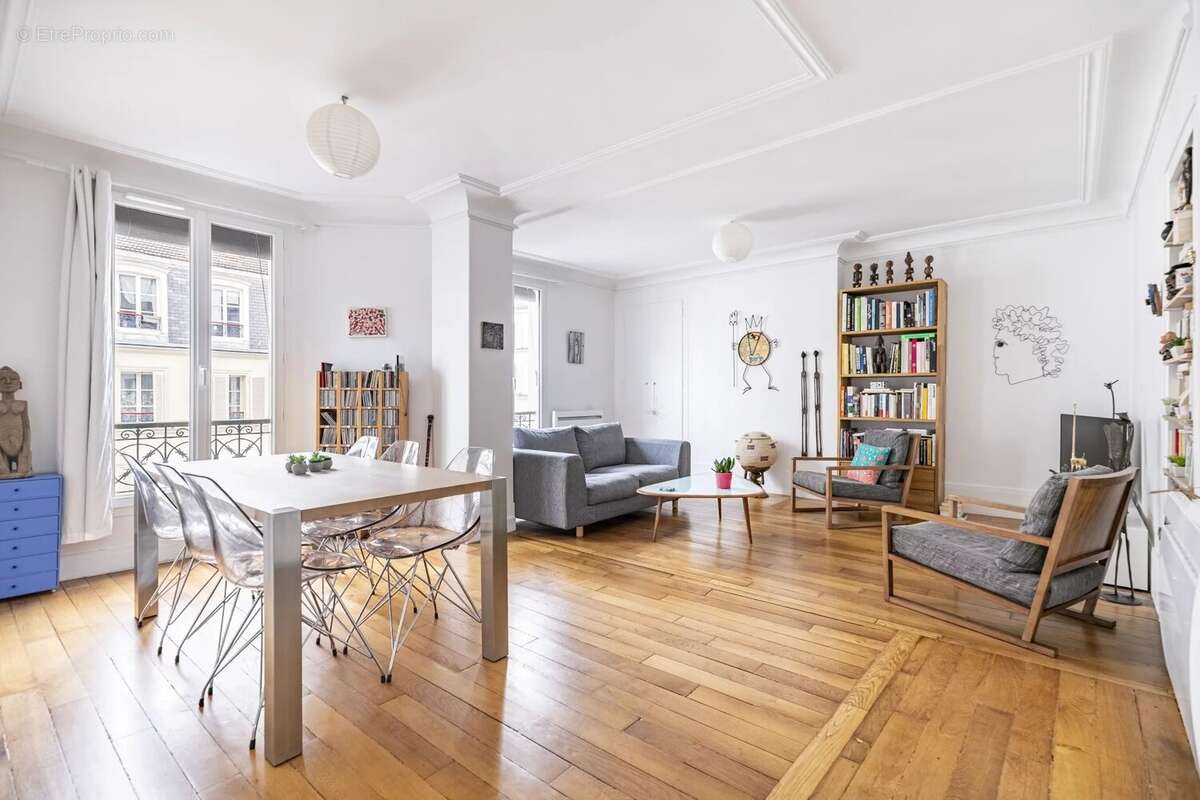 Appartement à PARIS-11E