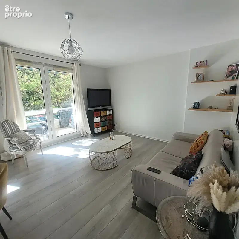 À vendre un beau 4 pièces de 82m² Les Ulis, avec une grande terrasse de 21,56 M² - photo 3