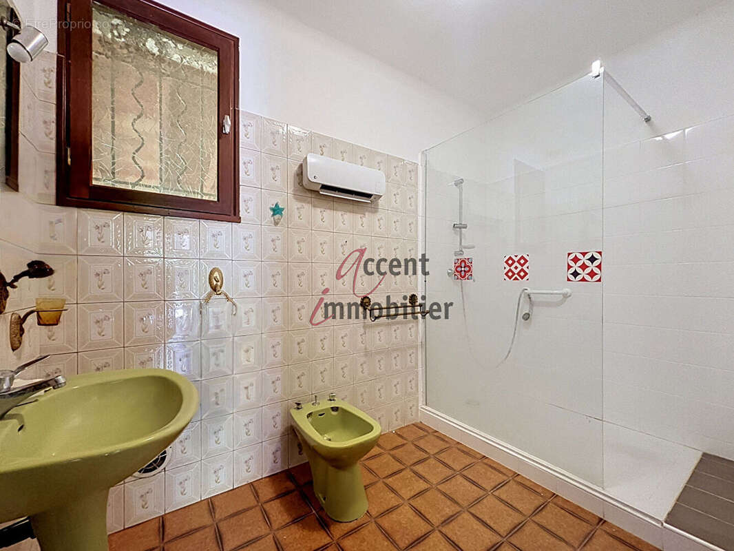 EXCLUSIVITE Cavaillon :Maison 4 pièce(s) 107 m2 sur 1068 m² de terrain - photo 15