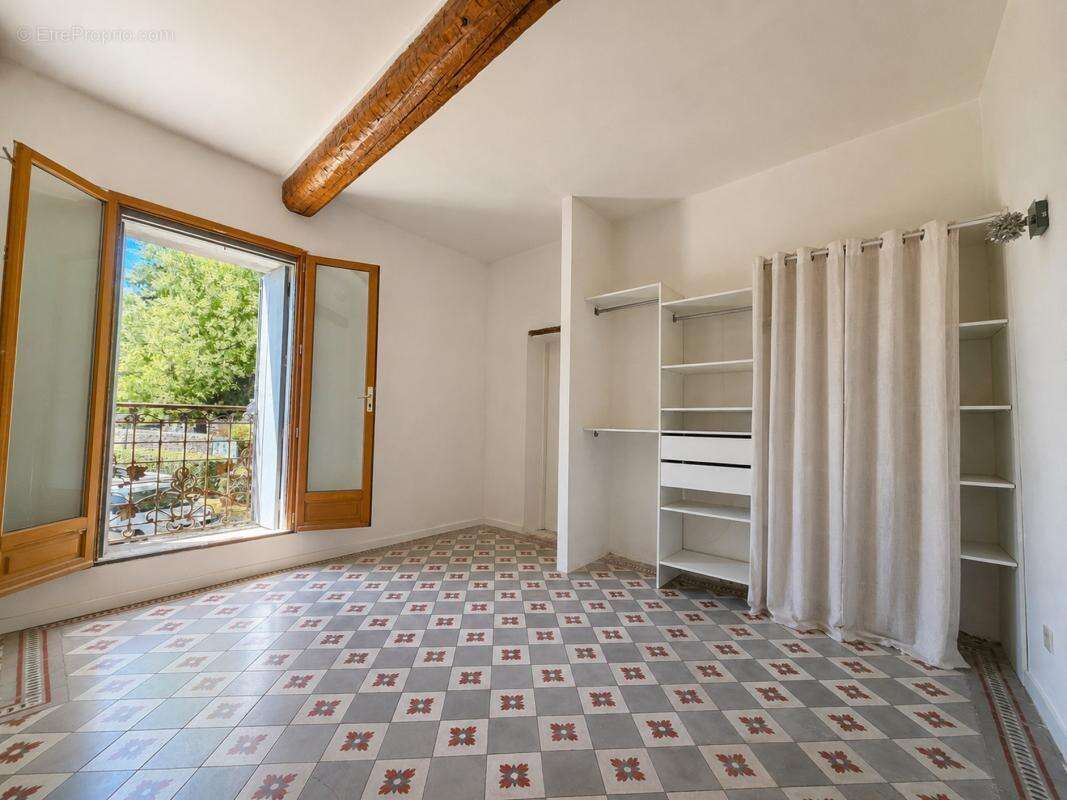 Maison 92 m² à Saint-Martin-De-Londres  - photo 10
