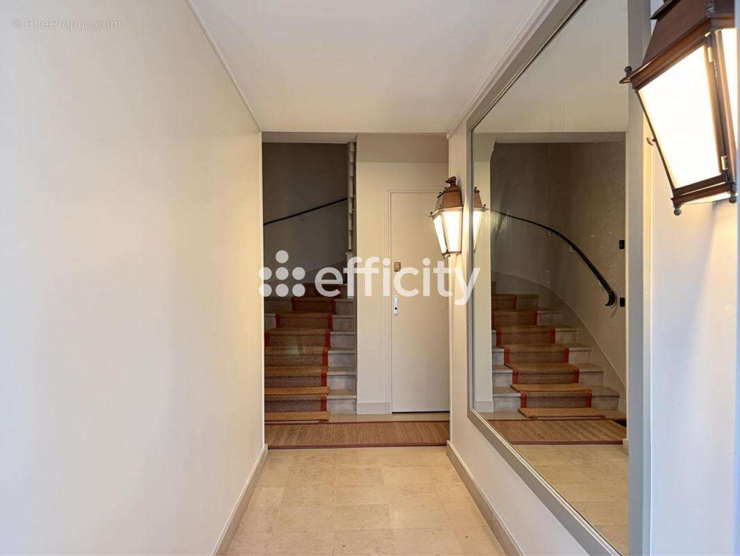 Appartement à TOURGEVILLE