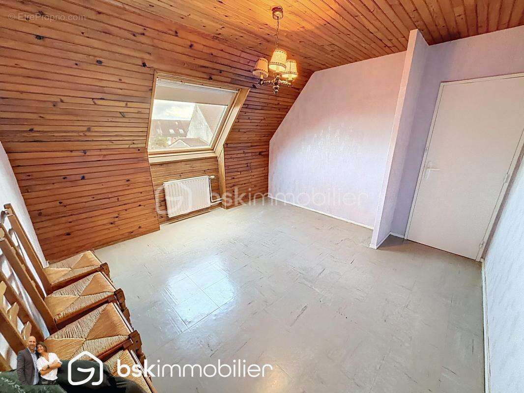 Maison à COURRIERES